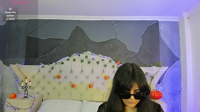 AmberGreyy  online show from 10.29.25