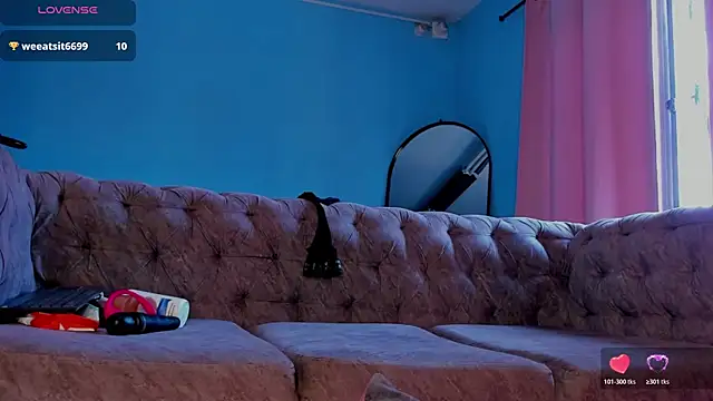 IsabellaBromsS online show from 05.10.26