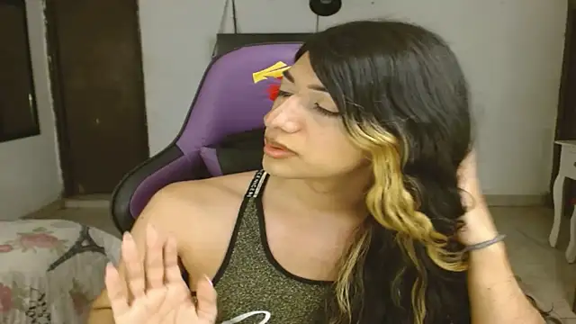 engielphoenis14 online show from 01.29.25