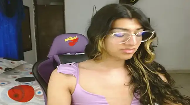 engielphoenis14 online show from 02.19.25