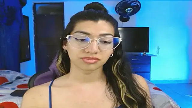 engielphoenis14 online show from 02.21.25