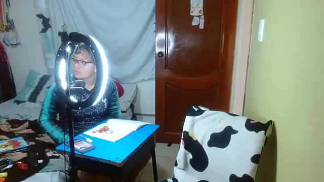 Snapshot of clayre_and_jill chatting on 02.05.26 clayre and jill online show from 02.05.26