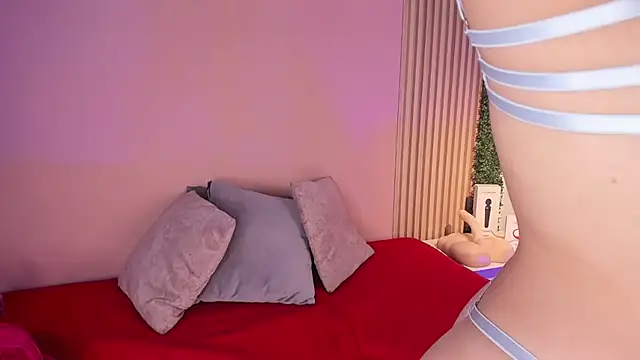  Victoria     online show from 02.18.25