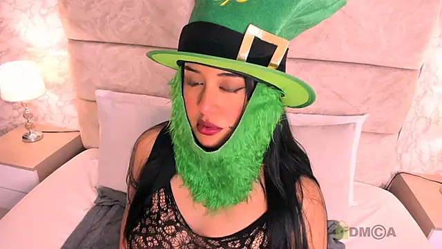 amatista  smith online show from 03.20.25