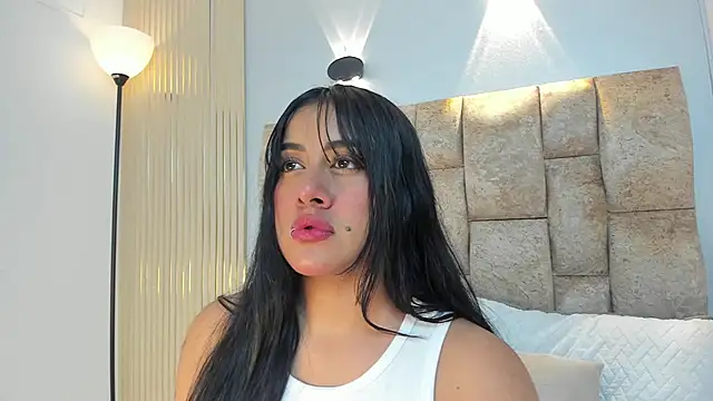 amatista  smith online show from 10.21.25