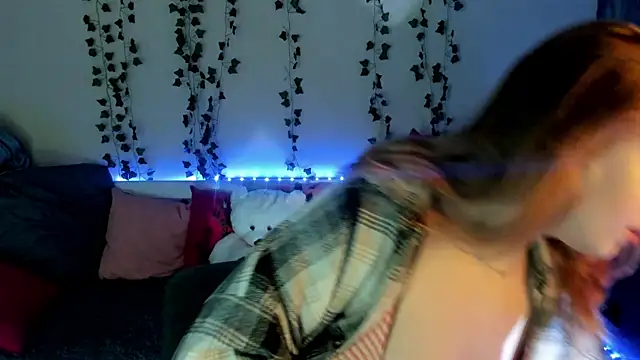 Emily Gin online show from 02.14.25