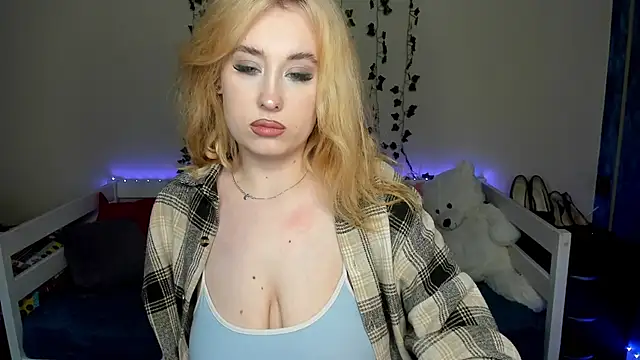 Emily Gin online show from 10.28.25