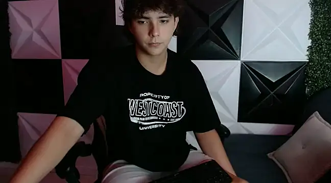 Dani cumboy online show from 01.12.25