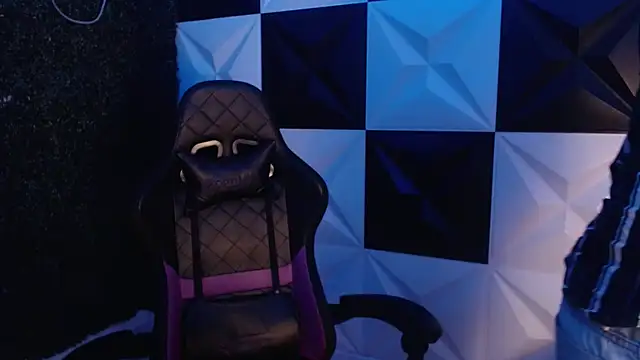 Dani cumboy online show from 02.25.25