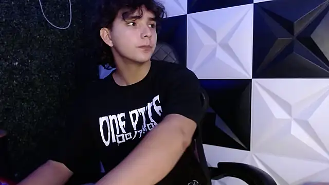 Dani cumboy online show from 03.07.25