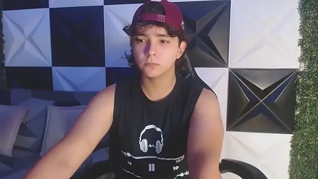 Dani cumboy online show from 03.17.25