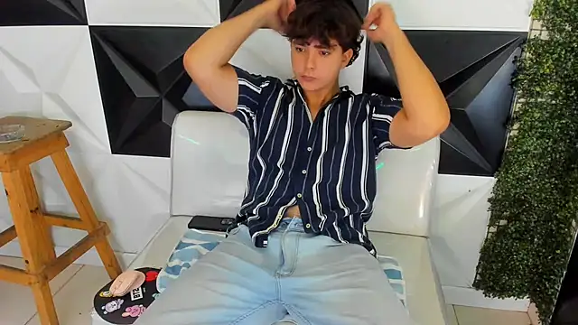 Dani cumboy online show from 11.12.25