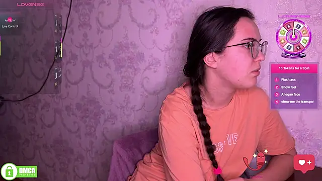 Snapshot of the_princese chatting on 01.13.26 the princese online show from 01.13.26