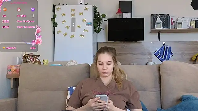 Girl alone home online show from 02.26.25