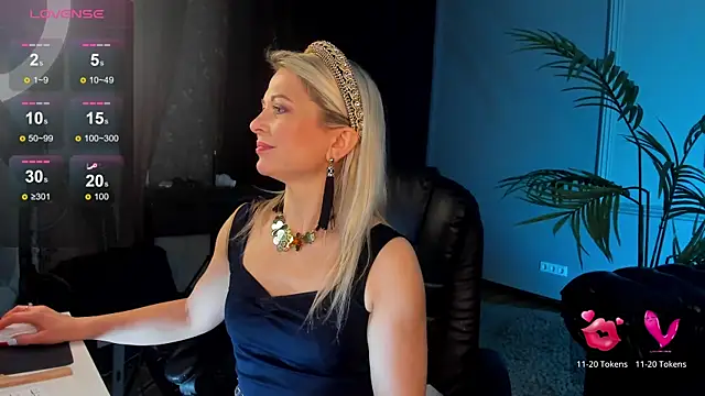 Gloria Lovely online show from 02.27.25