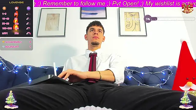 Snapshot of BRAYHAMBROWN chatting on 12.14.24 BRAYHAMBROWN online show from 12.14.24