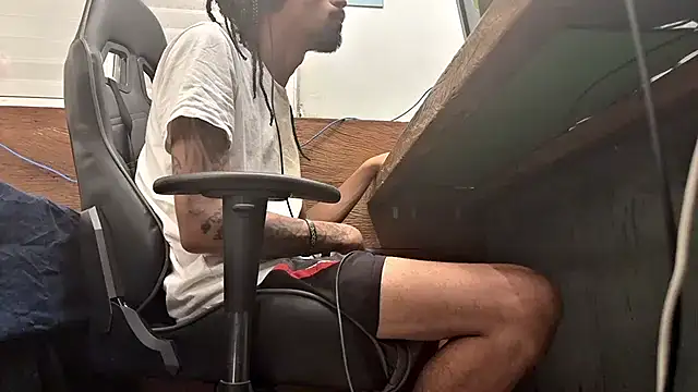 hotcamboy420 online show from 02.02.25