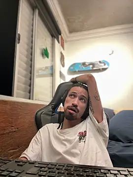 hotcamboy420 online show from 02.28.25