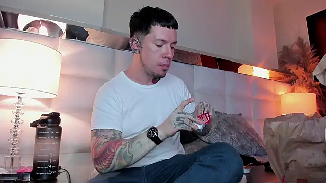 Adam tatto online show from 11.05.25