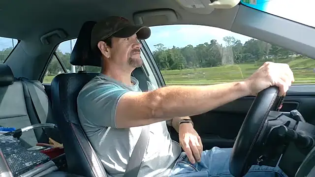 Snapshot of allenspuninfla chatting on 10.04.25 allenspuninfla online show from 10.04.25