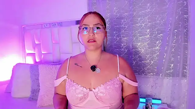 LeahxBarker online show from 02.17.26