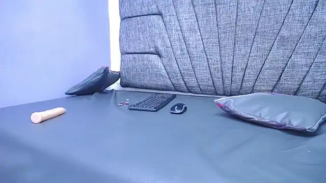 Briannacastello online show from 12.14.24