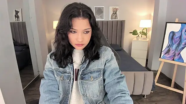 Snapshot of renee_shelby_ chatting on 12.02.24 renee shelby online show from 12.02.24