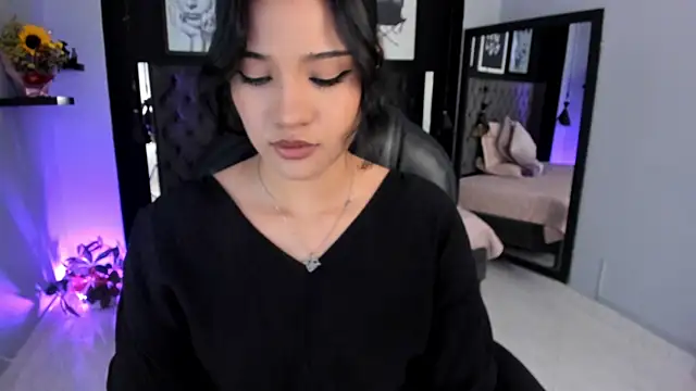 Snapshot of renee_shelby_ chatting on 09.24.25 renee shelby online show from 09.24.25