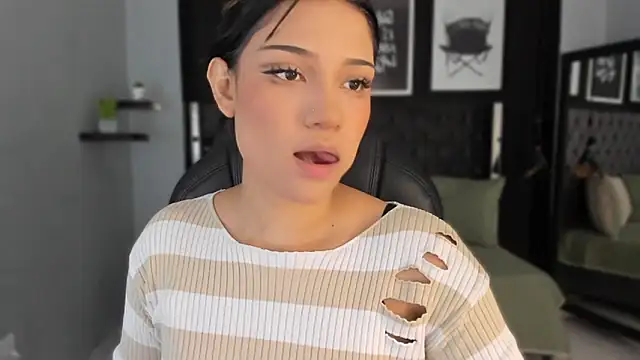 Snapshot of renee_shelby_ chatting on 02.25.26 renee shelby online show from 02.25.26