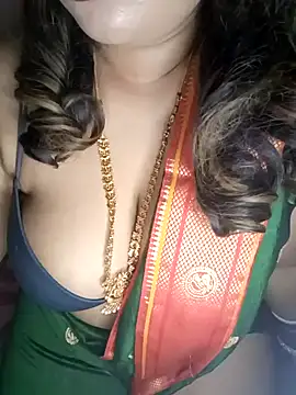 Snapshot of Leo_shreya_888 chatting on 12.21.24 Leo shreya 888 online show from 12.21.24