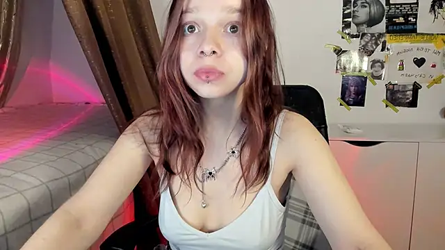 crystal lilith online show from 02.03.25