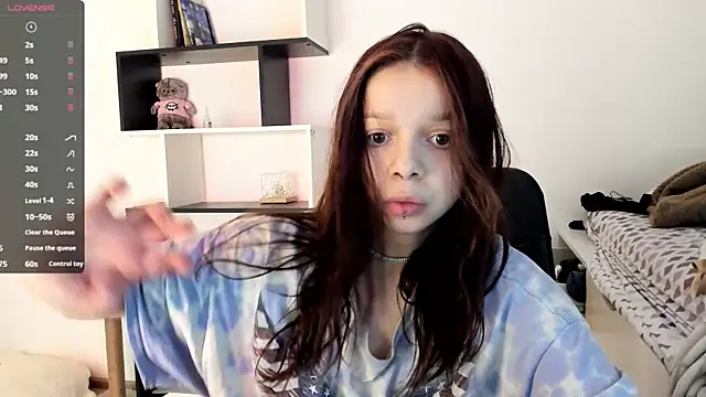 crystal lilith online show from 03.03.25