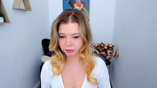 FollowLovee online show from 02.24.26