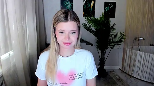 FollowLovee online show from 06.04.26