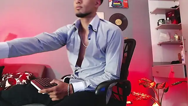 MagnusFrost online show from 01.16.25