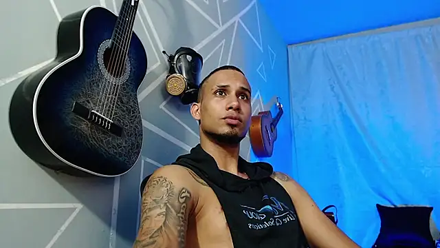 MagnusFrost online show from 02.06.25