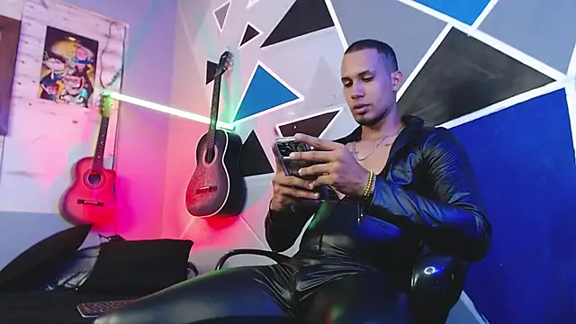 MagnusFrost online show from 10.09.25