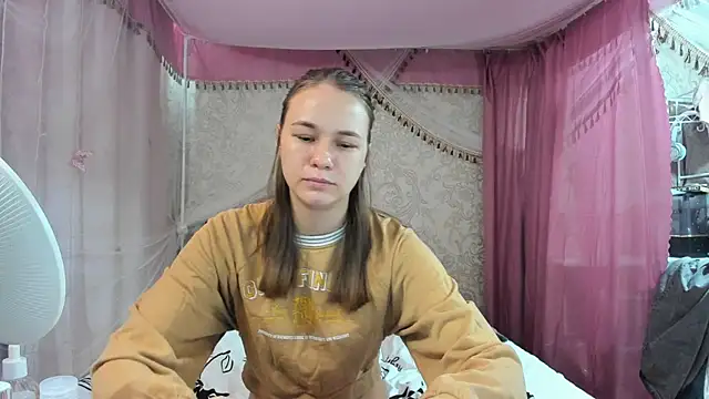 leila bambi  online show from 03.17.26