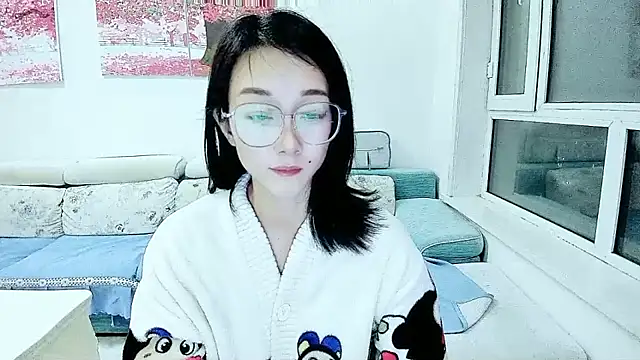 Snapshot of NIAN-er chatting on 11.02.25 NIAN-er online show from 11.02.25