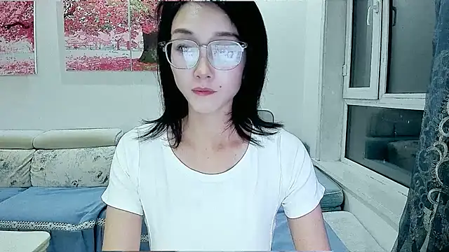 Snapshot of NIAN-er chatting on 11.12.25 NIAN-er online show from 11.12.25