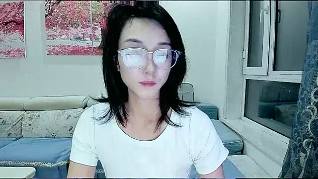 Snapshot of NIAN-er chatting on 11.13.25 NIAN-er online show from 11.13.25