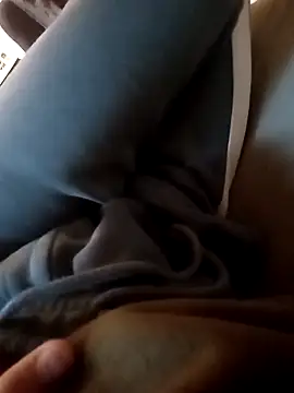 Snapshot of NudeYogaBoy chatting on 12.28.24 NudeYogaBoy online show from 12.28.24