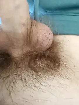 Snapshot of NudeYogaBoy chatting on 03.04.25 NudeYogaBoy online show from 03.04.25