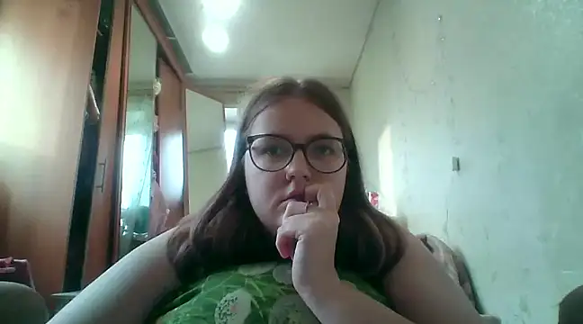 DesireMelissa online show from 02.14.25