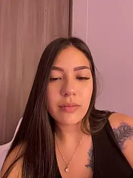 Latina vanessa online show from 01.07.25