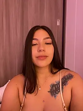 Latina vanessa online show from 01.12.25