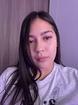 Latina vanessa online show from 02.04.25
