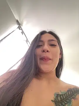 Latina vanessa online show from 09.20.25