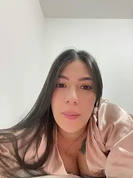 Latina vanessa online show from 02.13.26