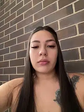 Latina vanessa online show from 04.29.26